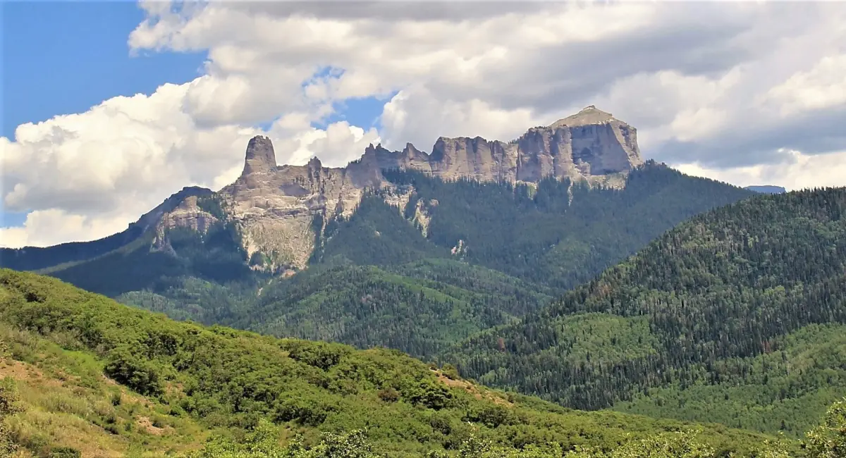 The west side of Chimney Rock (left) and Courthouse Mountain (right).